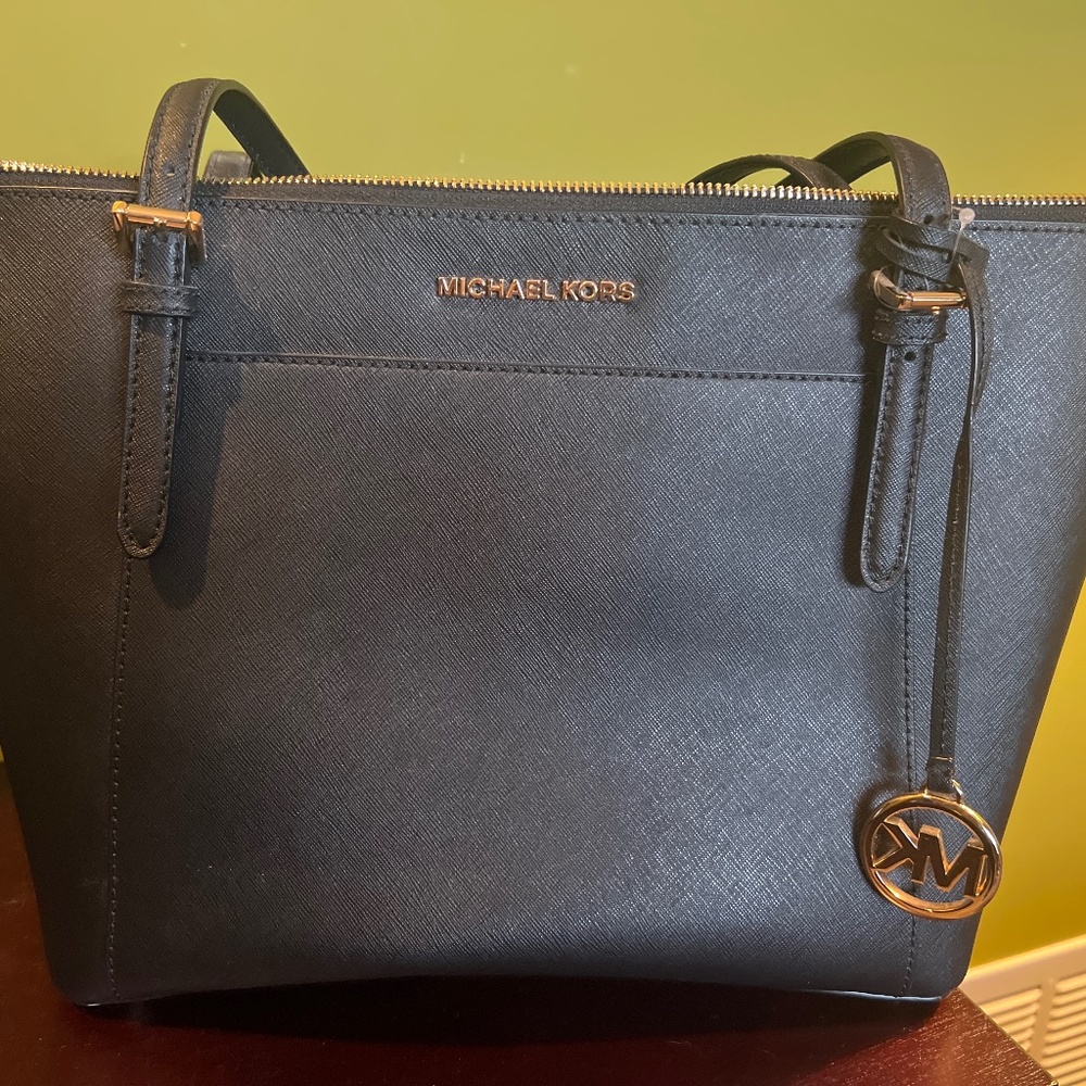 Michael Kors Black Large Saffiano Leather Top-Zip Tote Bag